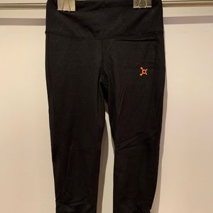 Orangetheory full length legging. Size small. Geometric design.